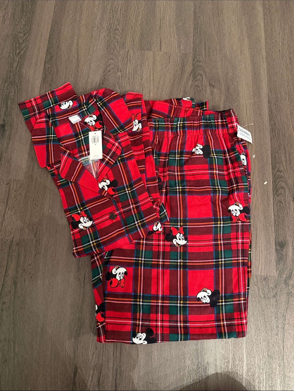 NWT Red Plaid Mickie and Minnie Mouse Pajama Set, Adult M
